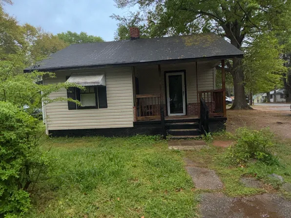 100 Pridmore St, Laurens, SC 29360