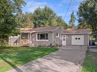 W7080 Manitowoc Rd, Menasha, WI 54952