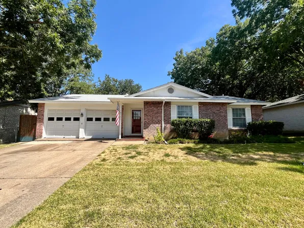 1811 Redwood St, Arlington, TX 76014