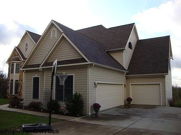 2nd image of 325 Dove Dr