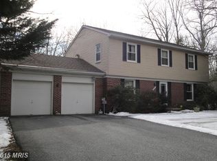 319 Clark Dr, Sykesville, MD 21784