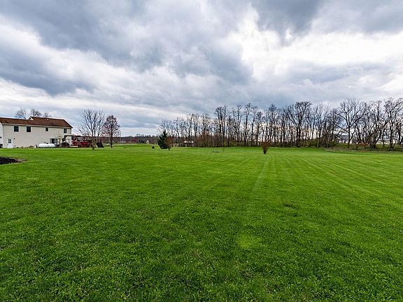 5th image of 5040 Township Road 117