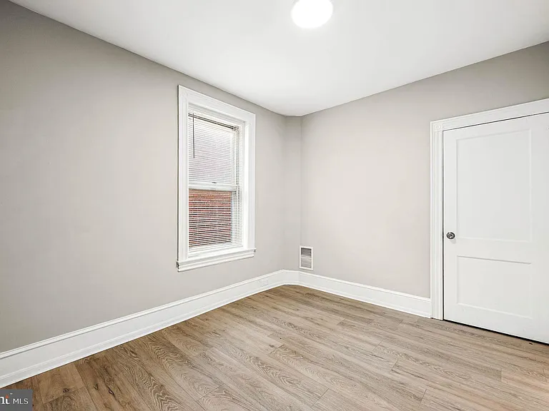 5011 Larchwood Ave — Photo 19