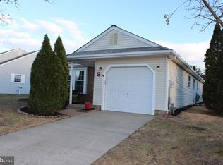 9 Sheppards Ln, Mount Laurel, NJ 08054