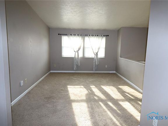 4th image of 2513 Revilla Dr