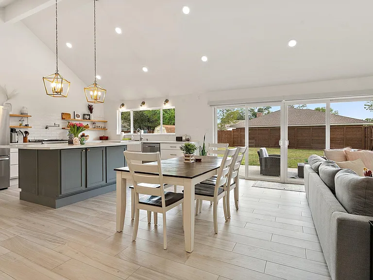 3008 N Britain Rd — Photo 10