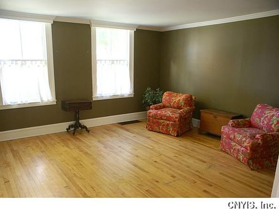 3rd image of 46 Lincklaen St