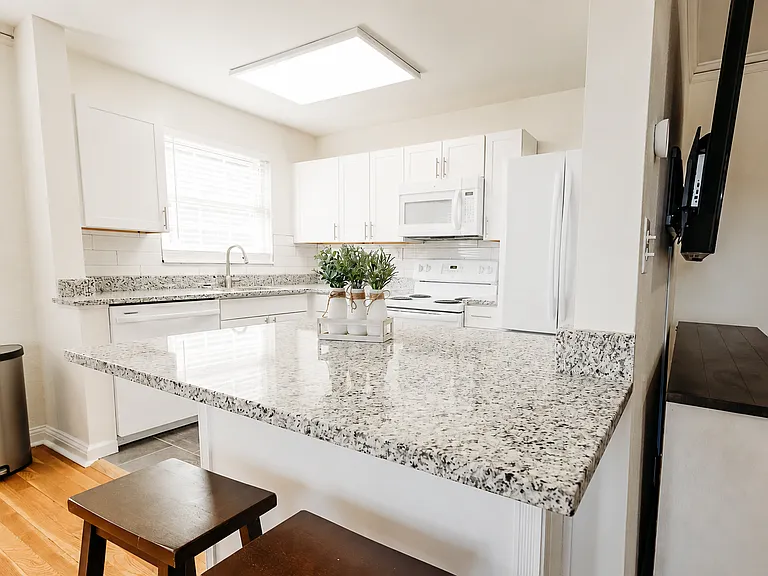 2519 S Dixie Dr #2 — Photo 1