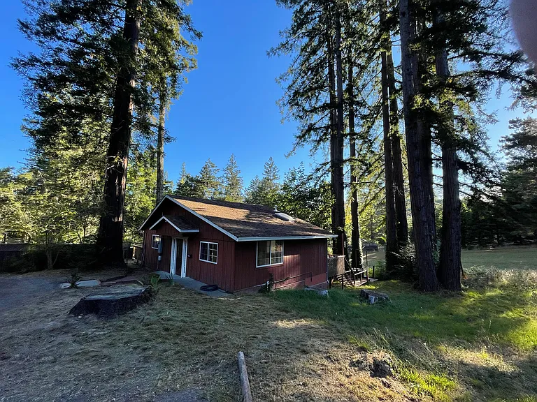 2140 Coffee Ln #B — Photo 14