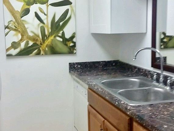 5th image of 3719 W Wisconsin Ave APT 9