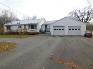 106 Porter Rd, Skowhegan, ME 04976