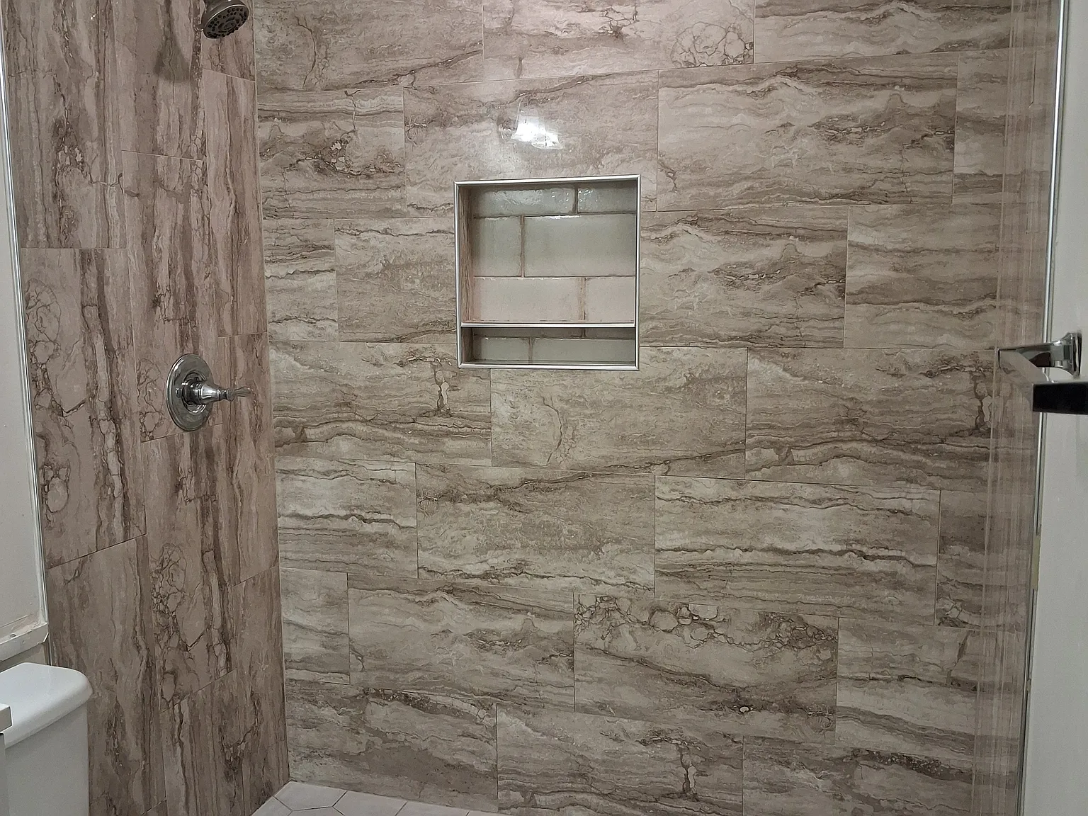 3 bed, 1551 sqft, $1,895 — Photo 3