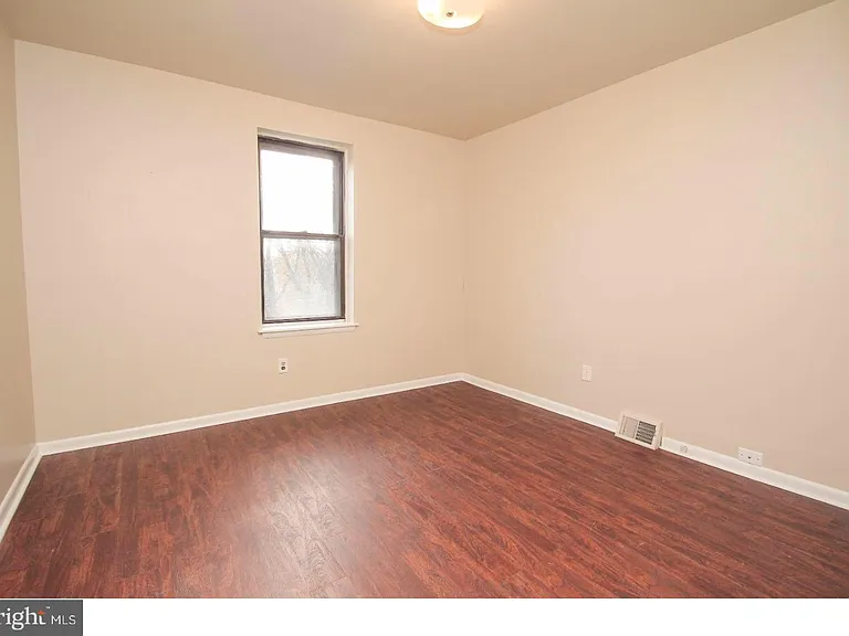 1734 W Diamond St #2 — Photo 18