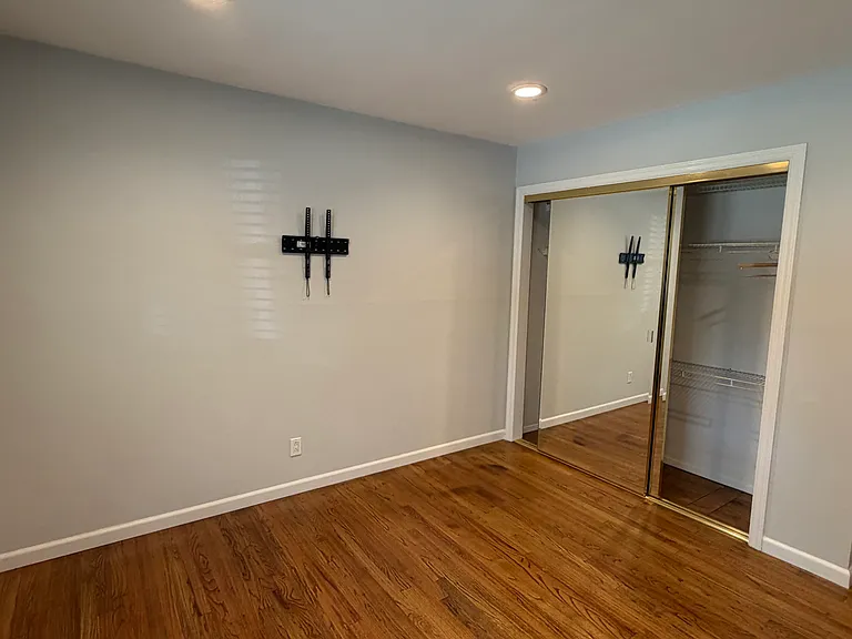 Potter Ln — Photo 10