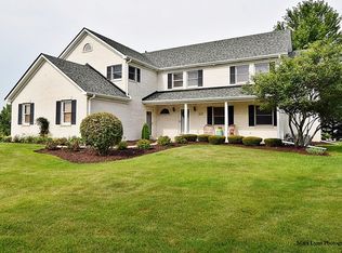 828 Samantha Cir, Geneva, IL 60134