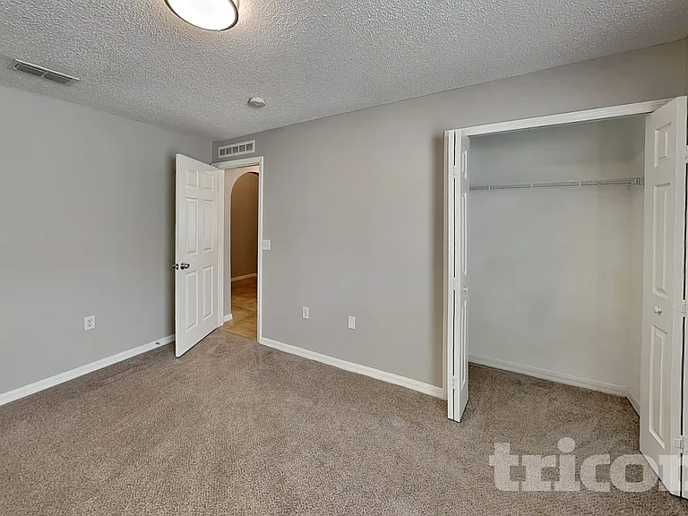 12945 Bridleford Dr — Photo 12