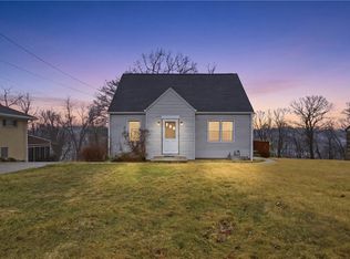 264 Coraopolis Rd, Coraopolis, PA 15108