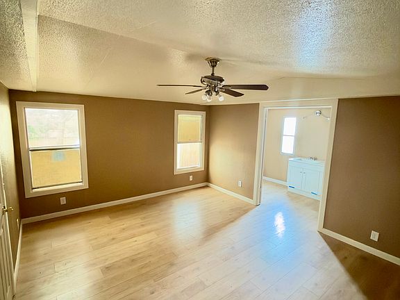 4th image of 111 W Frey Ave