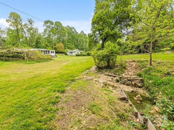140 Old Leicester Rd, Asheville, NC 28804