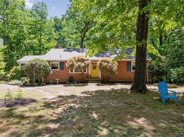 8641 McCaw Dr, North Chesterfield, VA 23235