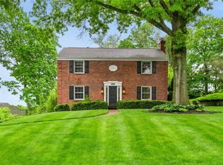 125 Warwick Dr, Pittsburgh, PA 15241