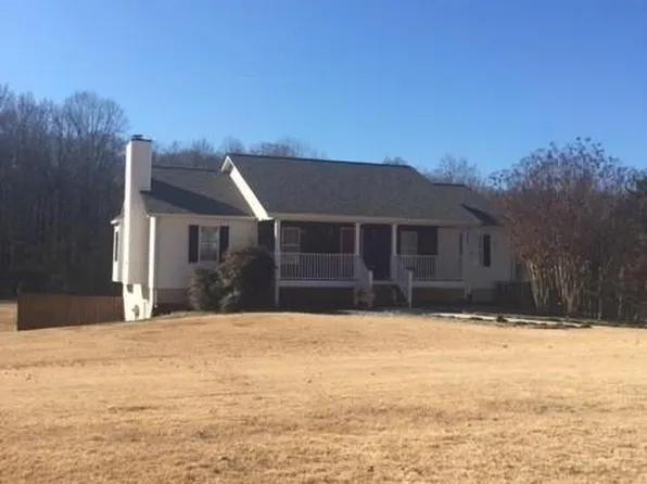 277 Kiley Dr, Hoschton, GA 30548