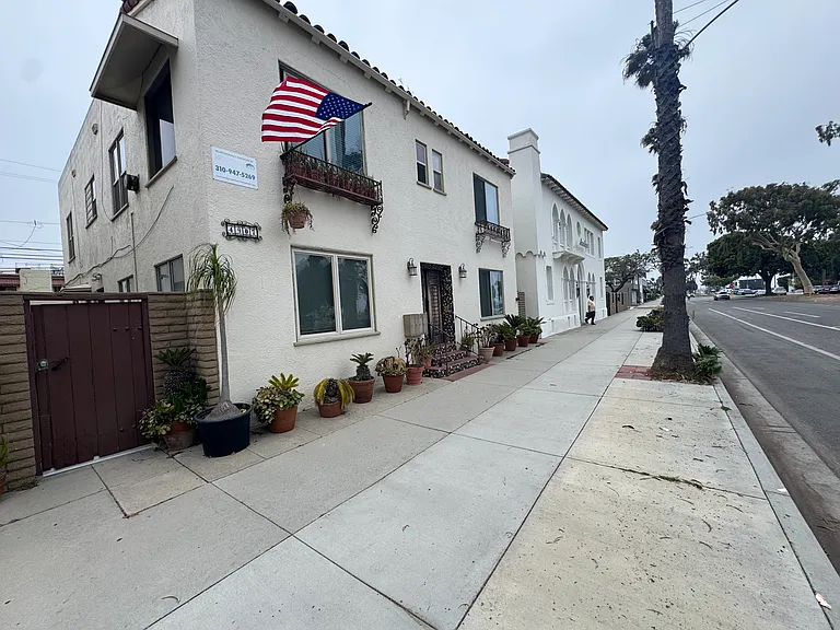 4907 E Ocean Blvd #1 — Photo 1