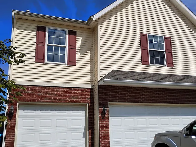 3368 Edison Dr — Photo 1