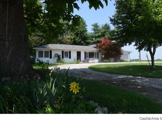 1741 Sandusky Rd, Jacksonville, IL 62650