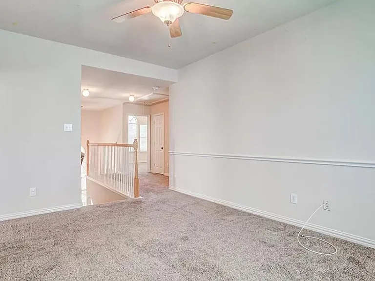 1208 Shamrock Dr — Photo 14