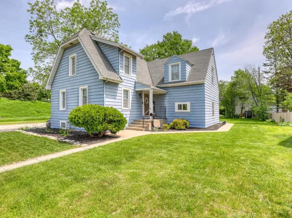 656 North 99th STREET, Wauwatosa, WI 53226