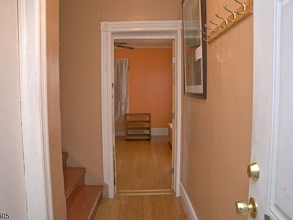 2nd image of 292 Governor St