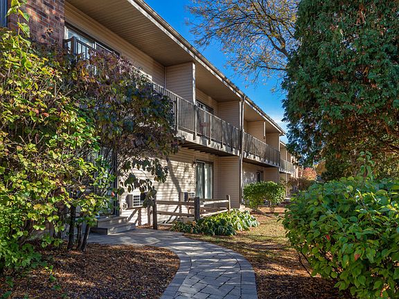 5th image of 50 Schroeder Ct #110