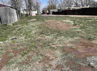 42 S Dakota Ave, Guernsey, WY 82214