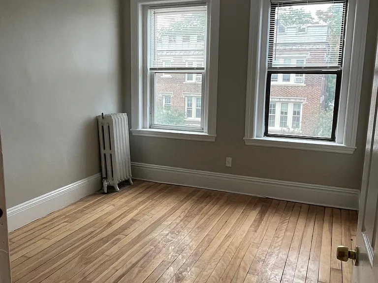 10 Glenville Ave #3 — Photo 5