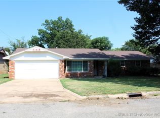 1512 N 10th Ave, Durant, OK 74701