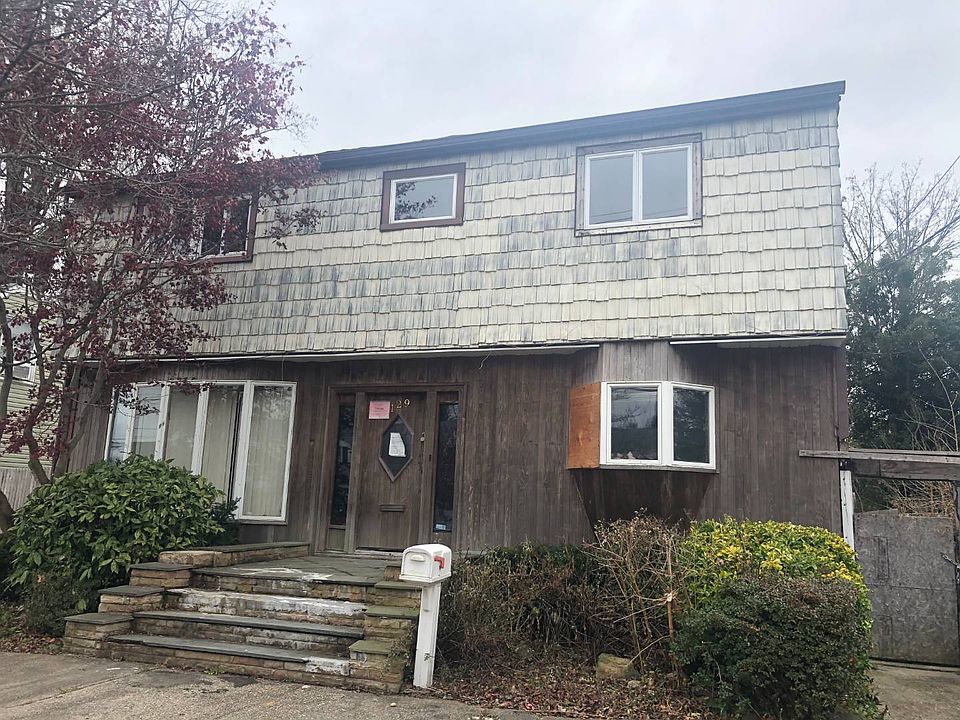 1st image of 129 Casino St