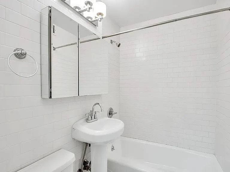 426 W 49th St #2B — Photo 5