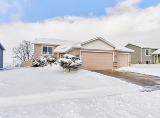 3843 McIntosh Dr NW, Rochester, MN 55901