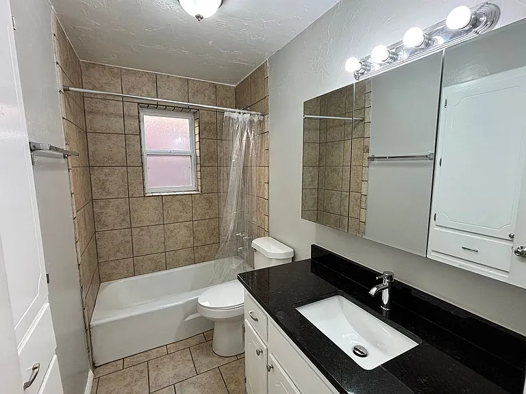 301 N University Dr #4 — Photo 20