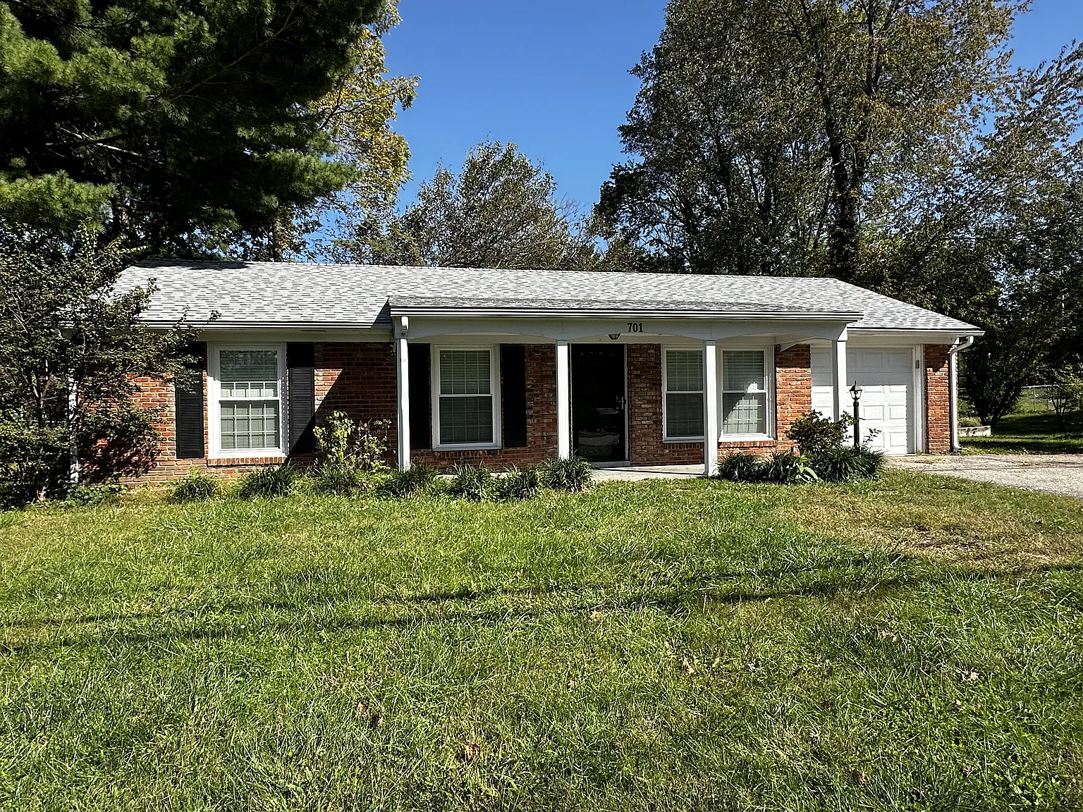 701 Marengo Dr photo 1