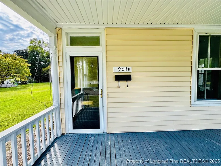 907 Caldwell St #B — Photo 3