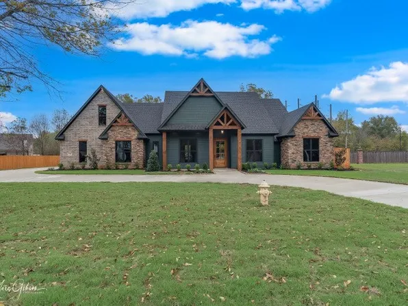 166 Lakewood Point Dr, Bossier City, LA 71111