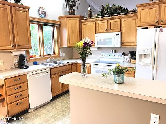 4th image of 2155 Creekside Dr SW #43