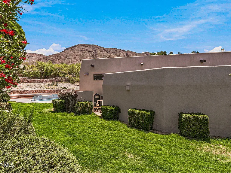5601 Burning Tree Dr — Photo 64