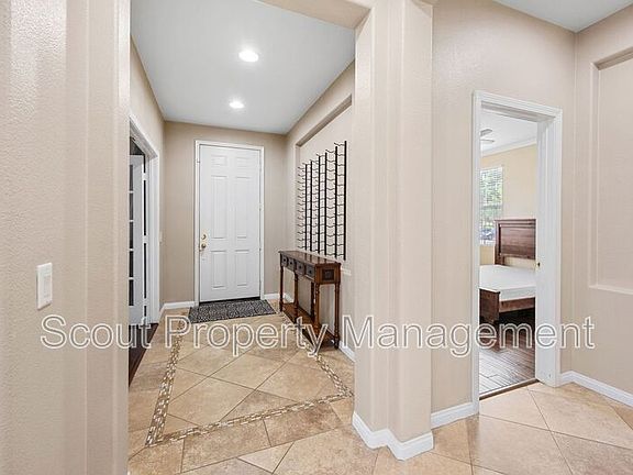 5th image of 28851 Springfield Pl