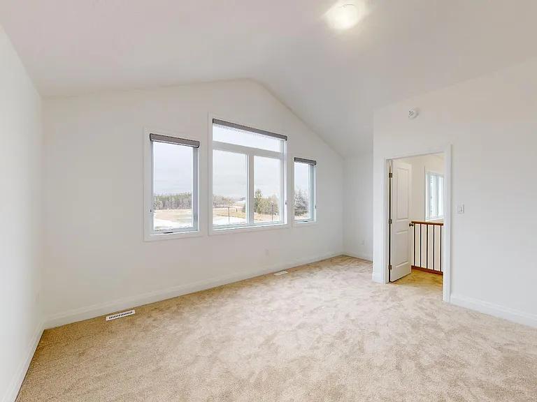 120 Basil Cres — Photo 17
