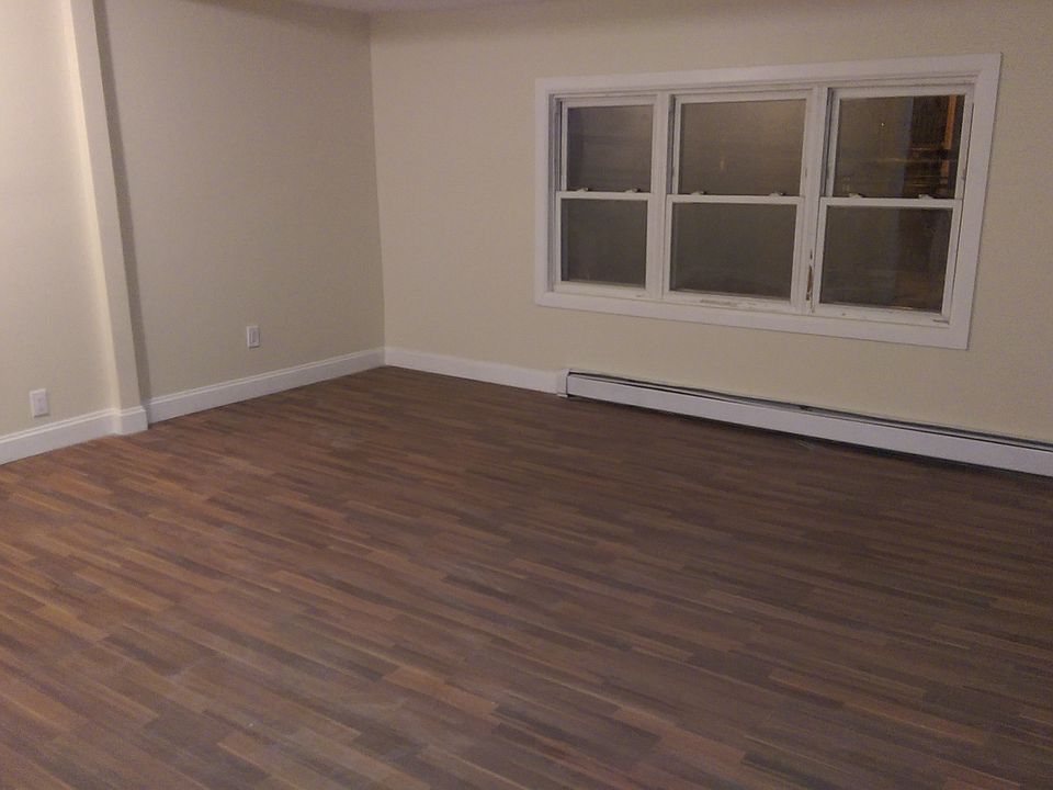1st image of 10226 134th St #2