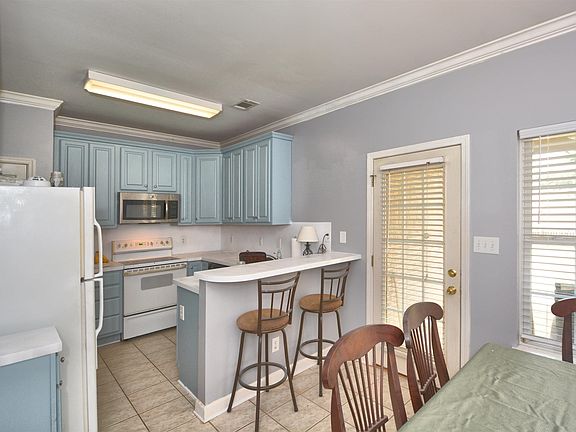 5th image of 4541 Riverbirch Cir