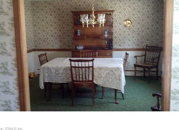 3rd image of 15 Holland Ln